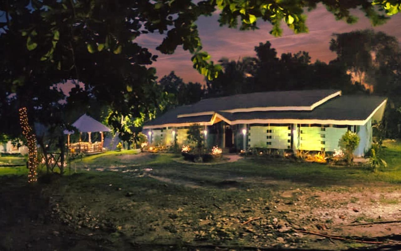 House Of Tamse Laagans ' Inn Badian Ngoại thất bức ảnh